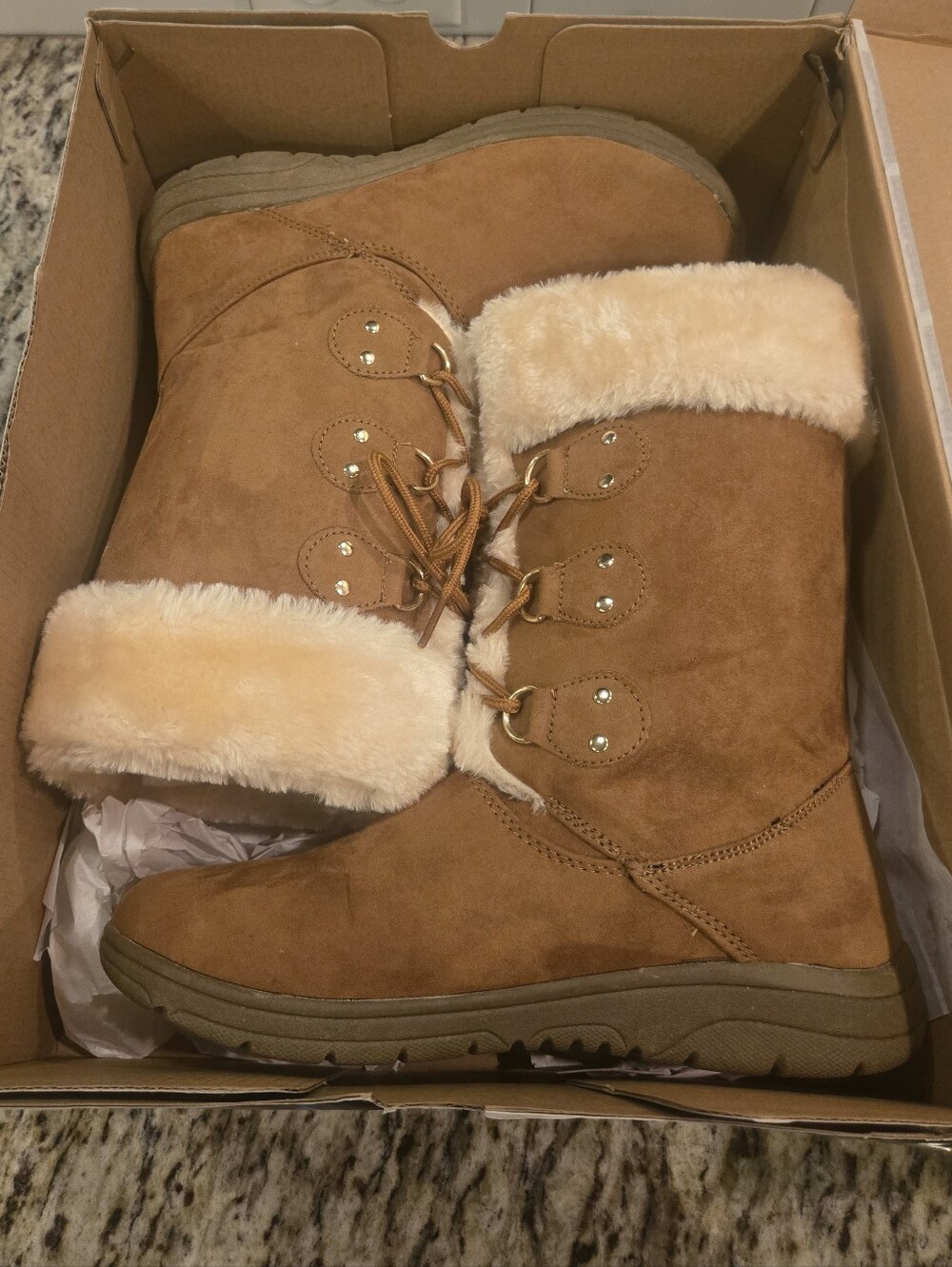 New! Saint John's Bay Chase Chestnut Boots